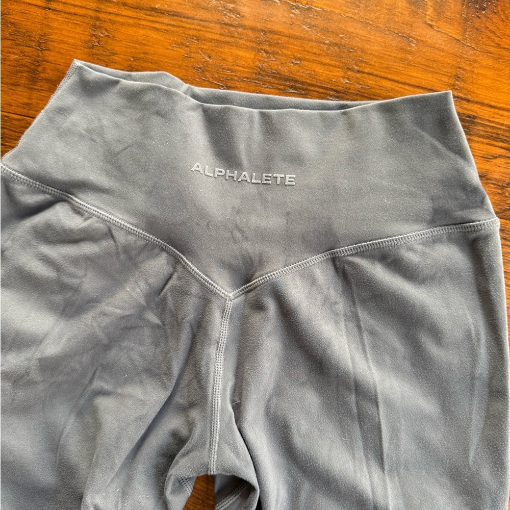 Alphalete V (back) seam leggings